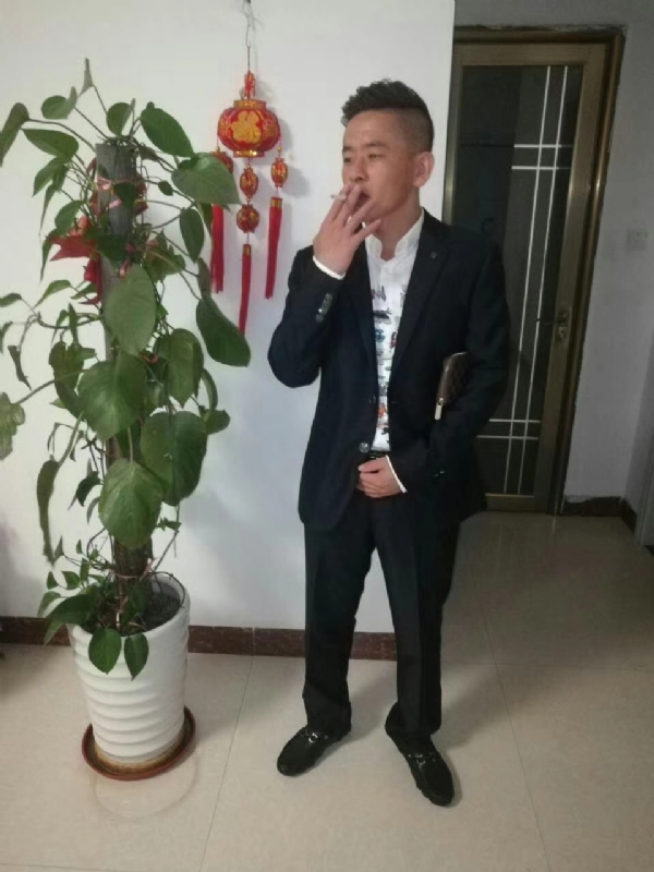 男人三十而立的第二张照片--许昌相亲服务中心