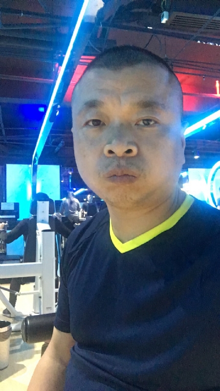 奋斗的第一张照片--许昌相亲服务中心