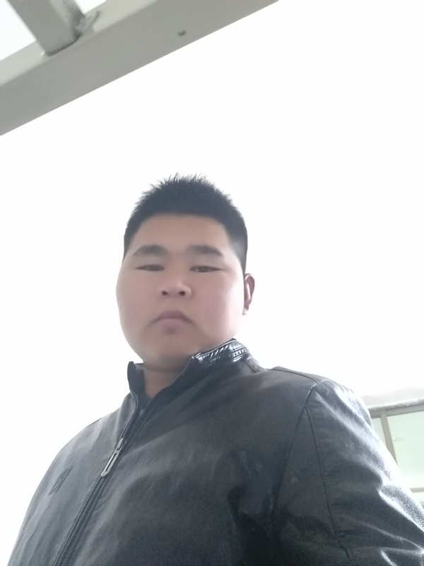 小哥的第一张照片--许昌相亲服务中心