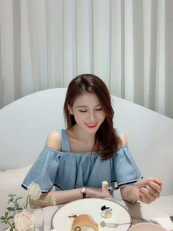 Emily的第三张照片--许昌相亲服务中心