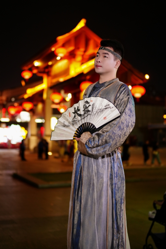细辉的第一张照片--许昌相亲服务中心
