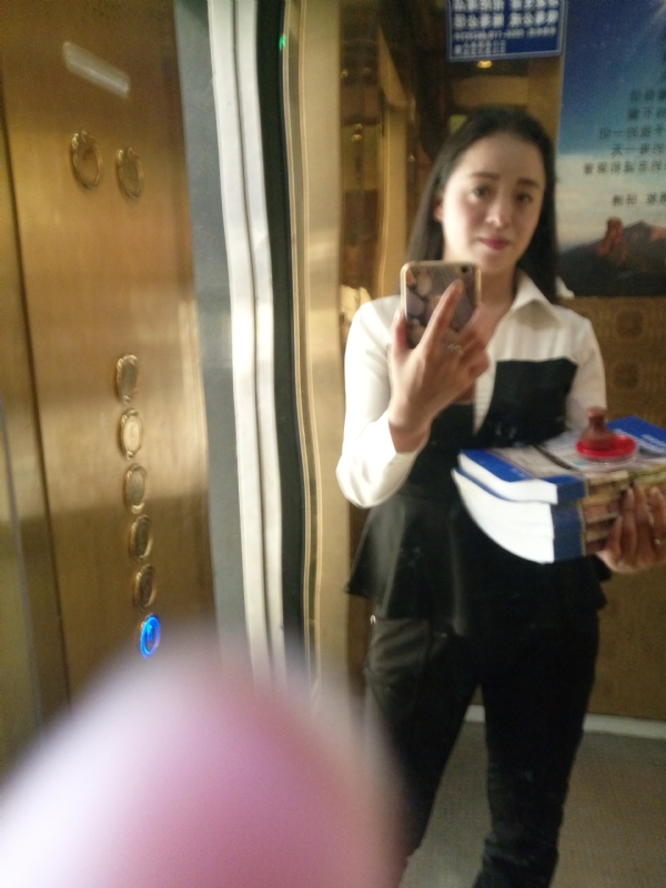 铿锵玫瑰的第一张照片--许昌相亲服务中心