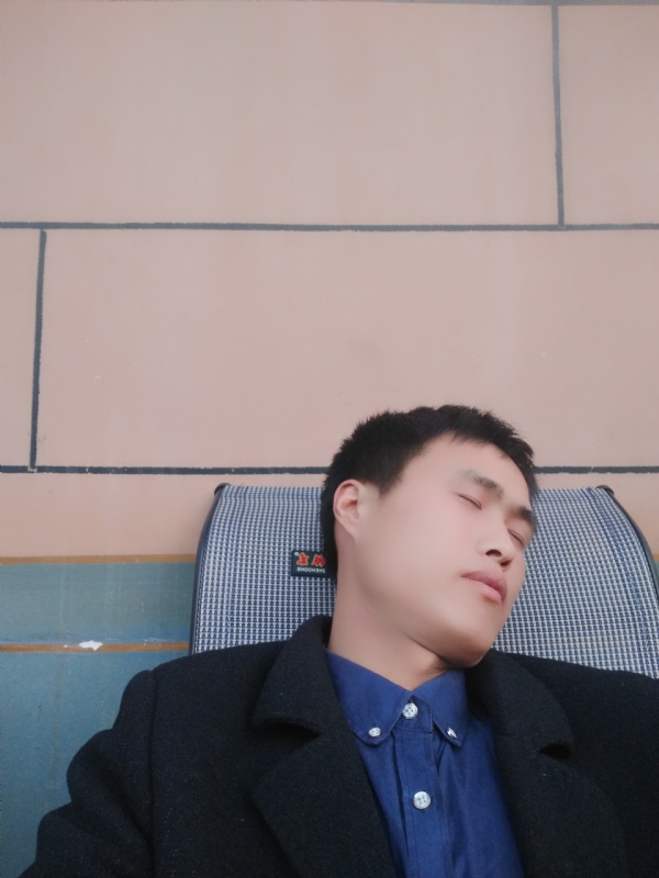 有钱爱情才能长久的第一张照片--许昌相亲服务中心