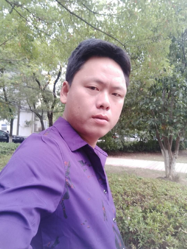黄龙飞的第一张照片--许昌相亲服务中心