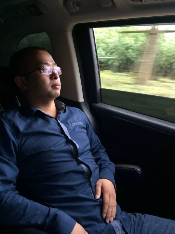 世界那么大的第三张照片--许昌相亲服务中心