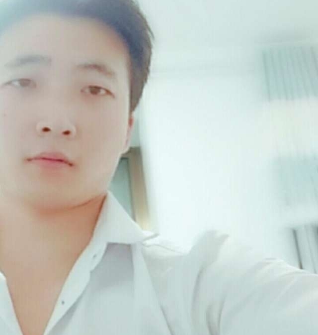 华英雄的第一张照片--许昌相亲服务中心