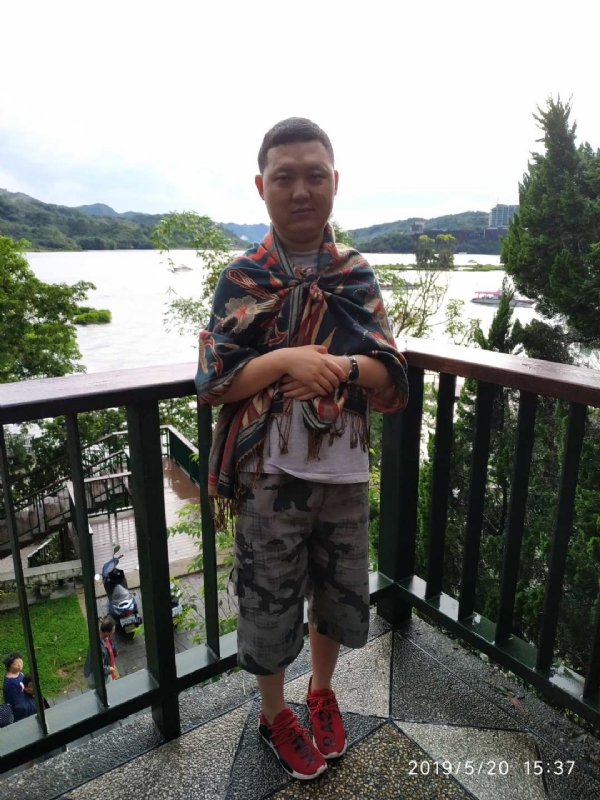 爱情里的俩个人的第一张照片--许昌相亲服务中心