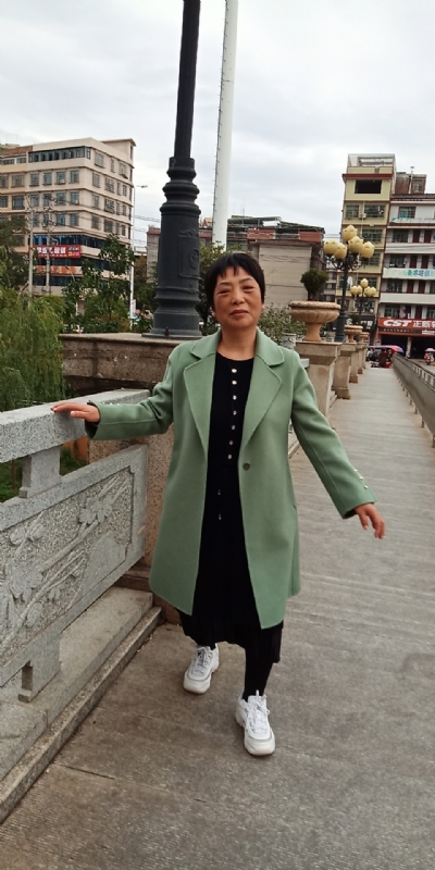 小玲的第一张照片--许昌相亲服务中心