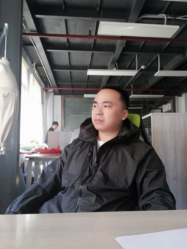 左眼皮跳跳的第一张照片--许昌相亲服务中心