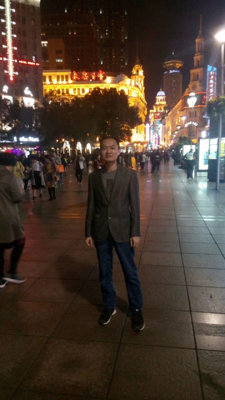 水池养鱼的第一张照片--许昌相亲服务中心
