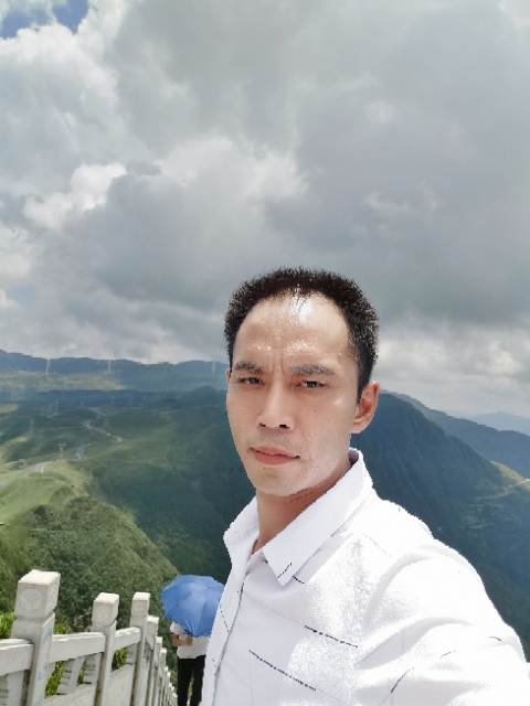 LXZ的第一张照片--许昌相亲服务中心