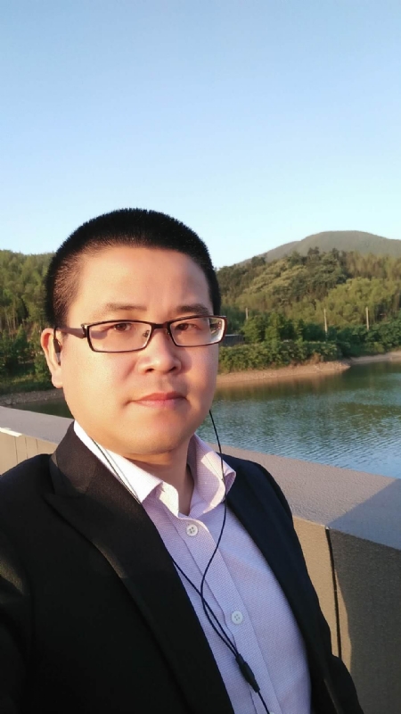 顾律师的第三张照片--许昌相亲服务中心