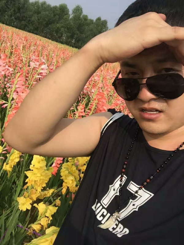 QH-蓝细胞的第一张照片--许昌相亲服务中心
