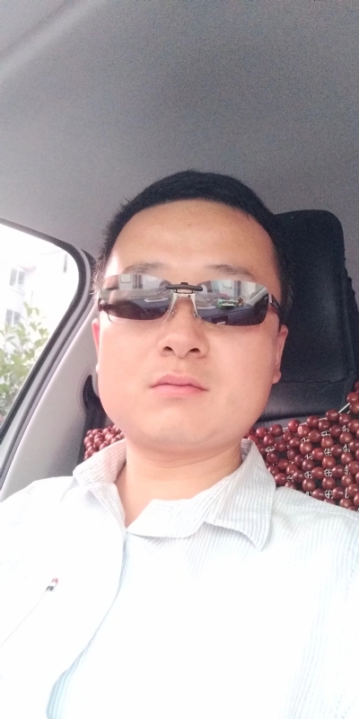 痛苦的单身狗的第一张照片--许昌相亲服务中心