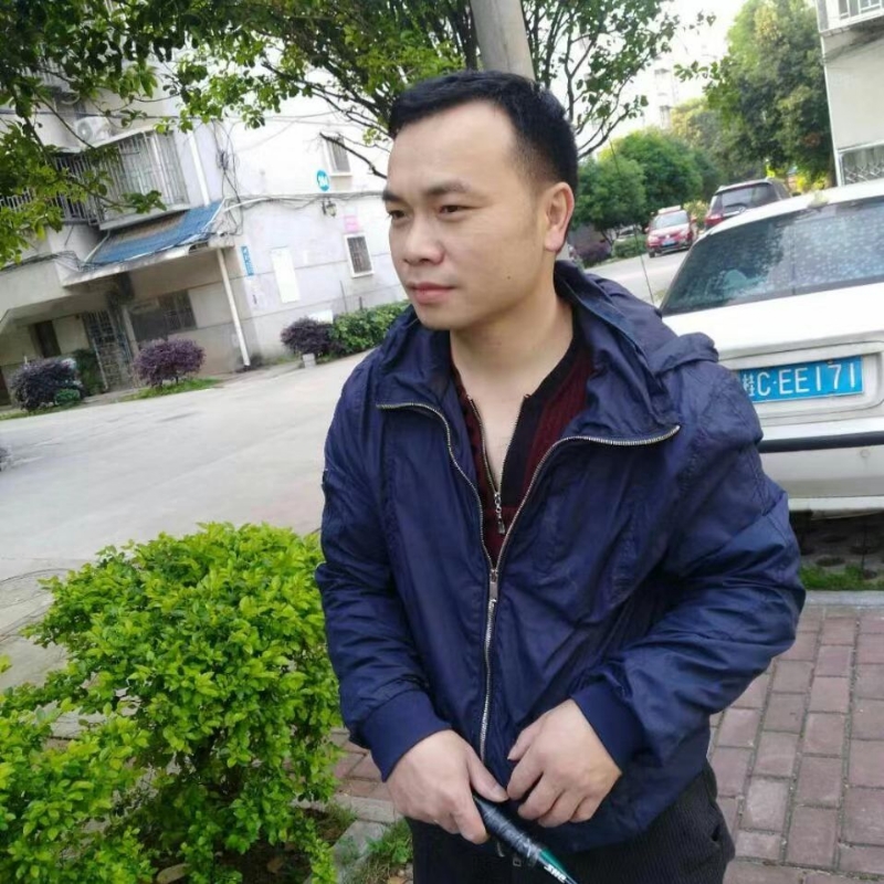 灰色足迹的第一张照片--许昌相亲服务中心