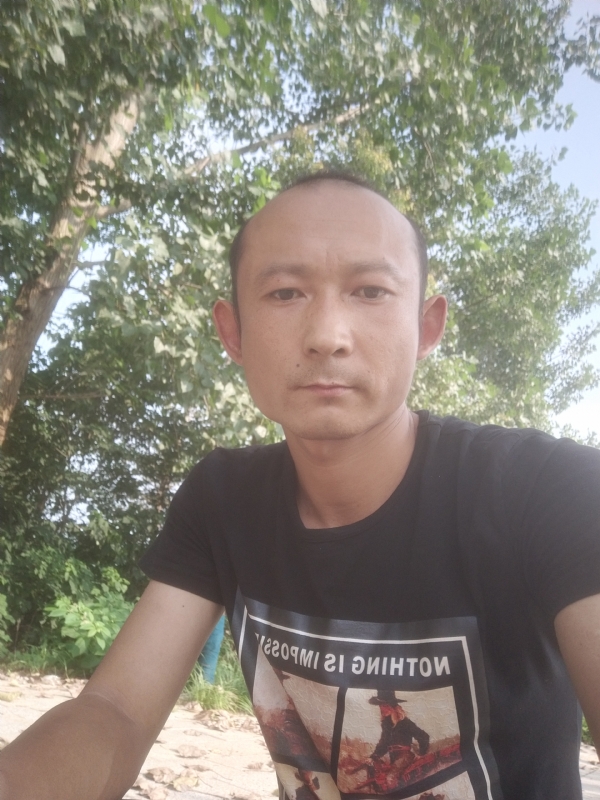 80大叔的第二张照片--许昌相亲服务中心