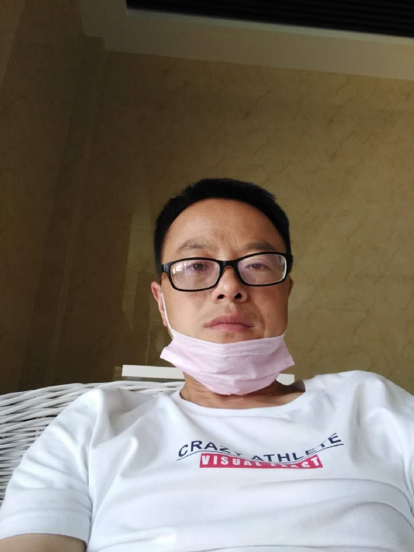 小马奔腾的第一张照片--许昌相亲服务中心