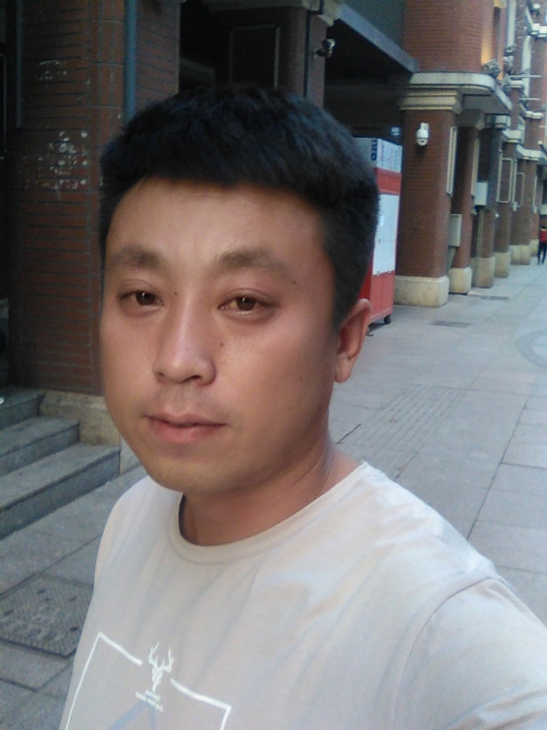 冰冷的心的第一张照片--许昌相亲服务中心