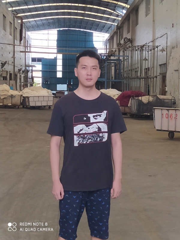 六月雨的第一张照片--许昌相亲服务中心