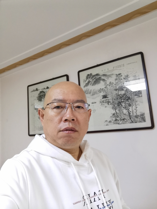 光头博士的第一张照片--许昌相亲服务中心