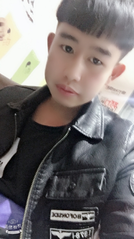 军绿色的第一张照片--许昌相亲服务中心