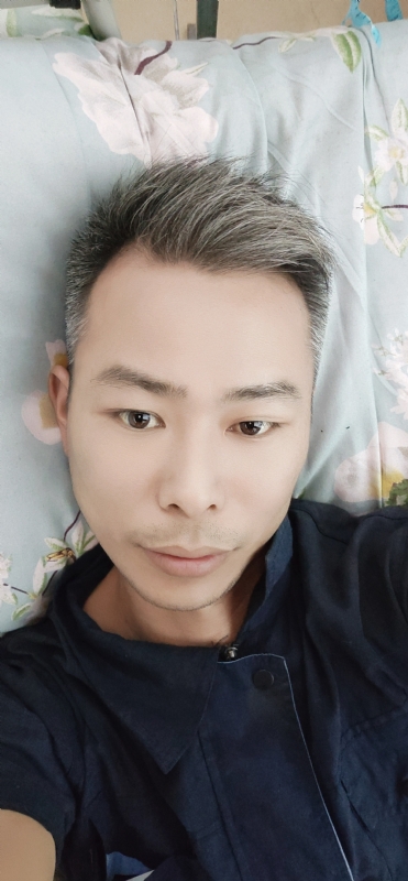 火山口的第一张照片--许昌相亲服务中心
