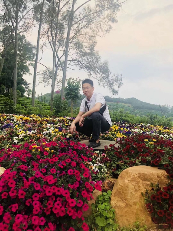 小郑的第一张照片--许昌相亲服务中心