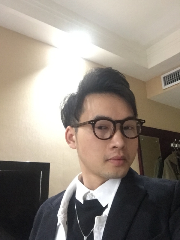 曾亮的第四张照片--许昌相亲服务中心