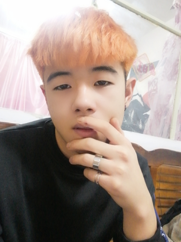 钟宇诗的第一张照片--许昌相亲服务中心