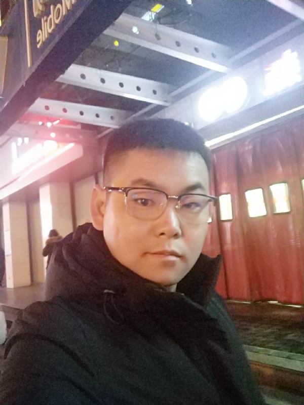 杜跃龙的第二张照片--许昌相亲服务中心