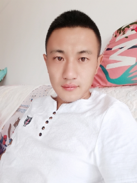 海阔天空的第一张照片--许昌相亲服务中心