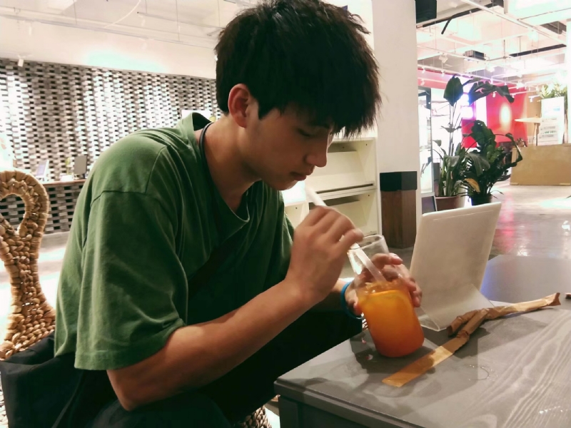 一花一世界的第一张照片--许昌相亲服务中心