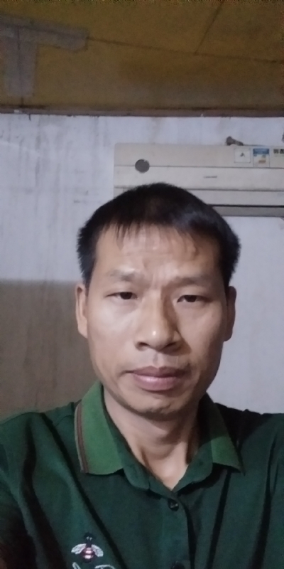 执着跋涉的第二张照片--许昌相亲服务中心