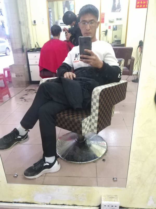 hushuai的第一张照片--许昌相亲服务中心