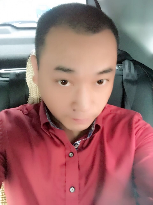 在一个路口等的第一张照片--许昌相亲服务中心
