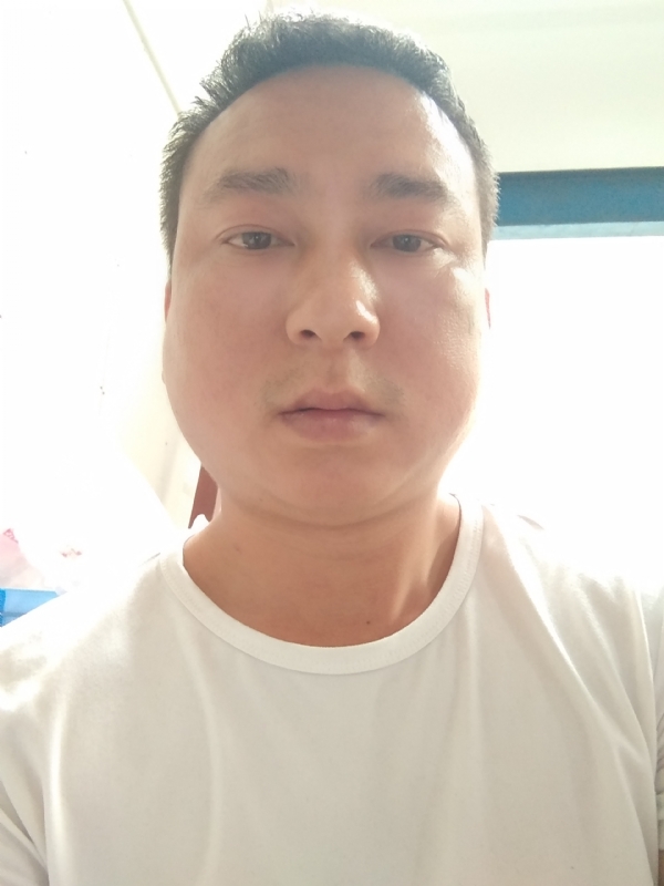 大叔的第一张照片--许昌相亲服务中心