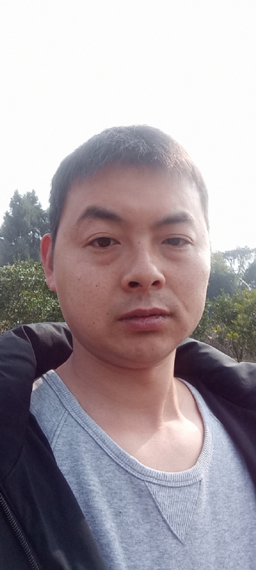 亲亲抱抱我爱你的第一张照片--许昌相亲服务中心