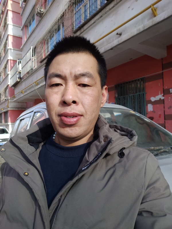 华哥的第一张照片--许昌相亲服务中心