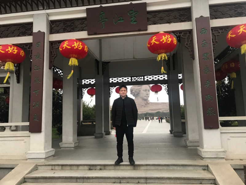 风继续吹的第一张照片--许昌相亲服务中心