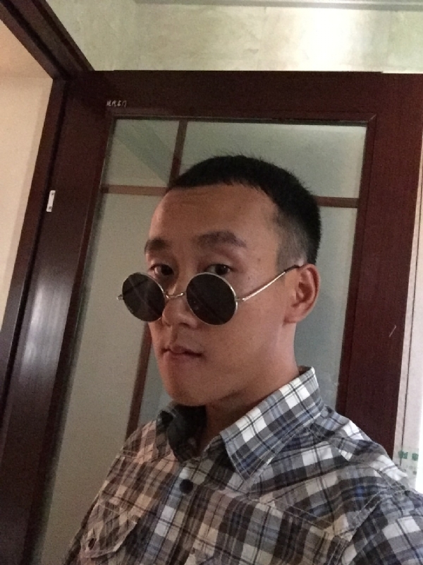 悲喜的第一张照片--许昌相亲服务中心