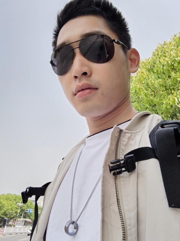 残花落陌,的第一张照片--许昌相亲服务中心