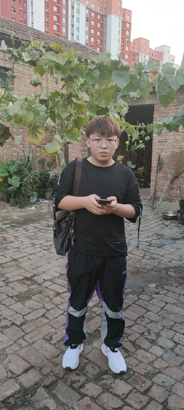 辛禹的第二张照片--许昌相亲服务中心