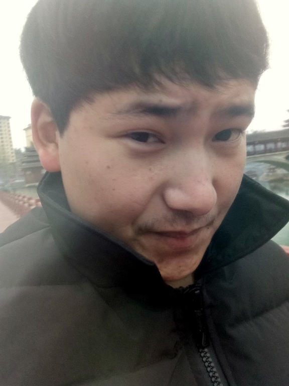 侗族青年作家超超的第二张照片--许昌相亲服务中心