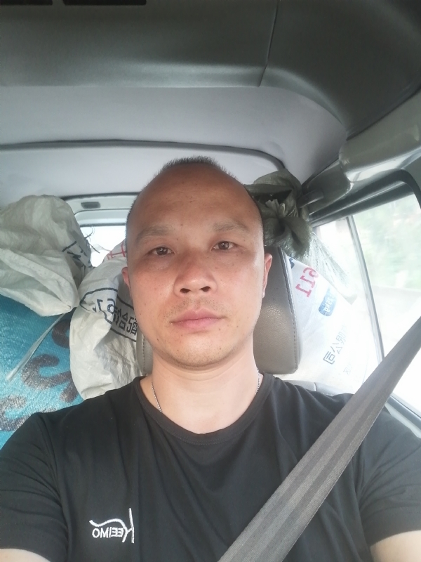 新旺丁的第二张照片--许昌相亲服务中心