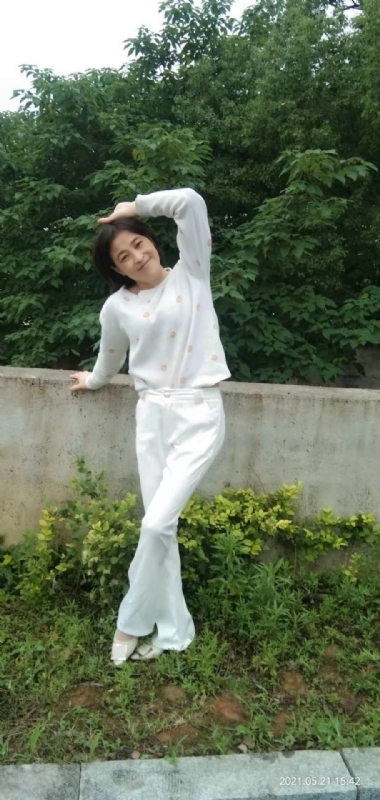 九妹的第四张照片--许昌相亲服务中心