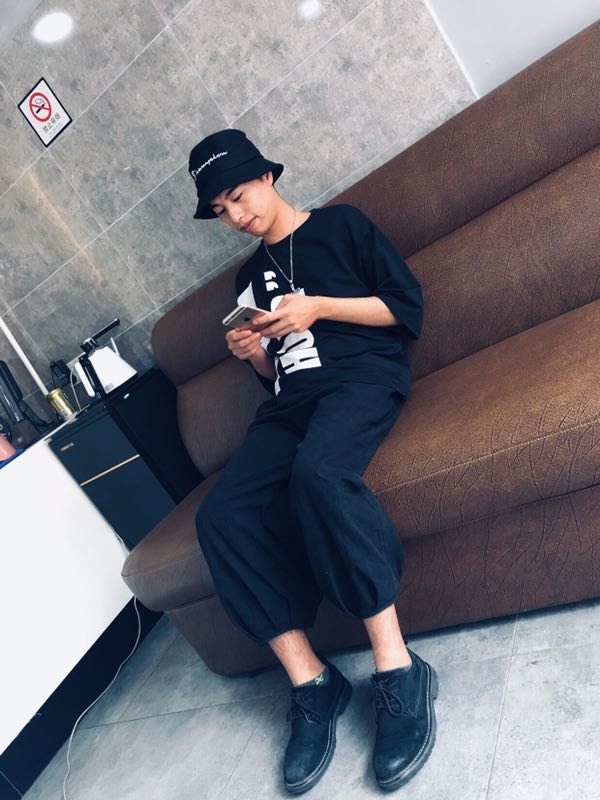 寻找的第三张照片--许昌相亲服务中心