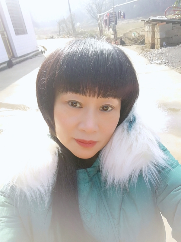 金鱼儿的第一张照片--许昌相亲服务中心