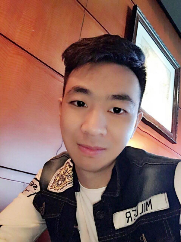 滞后的微笑的第三张照片--许昌相亲服务中心