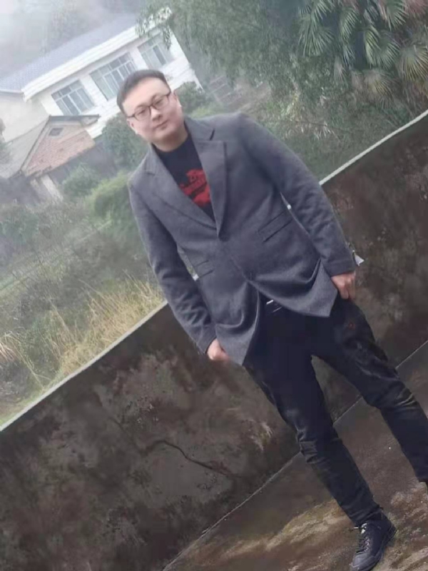 冰城的第二张照片--许昌相亲服务中心