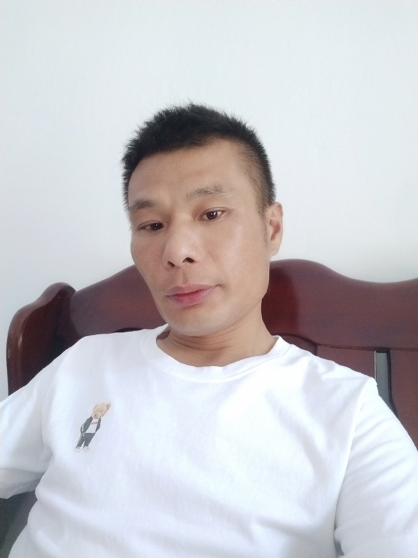 年少轻狂的第一张照片--许昌相亲服务中心